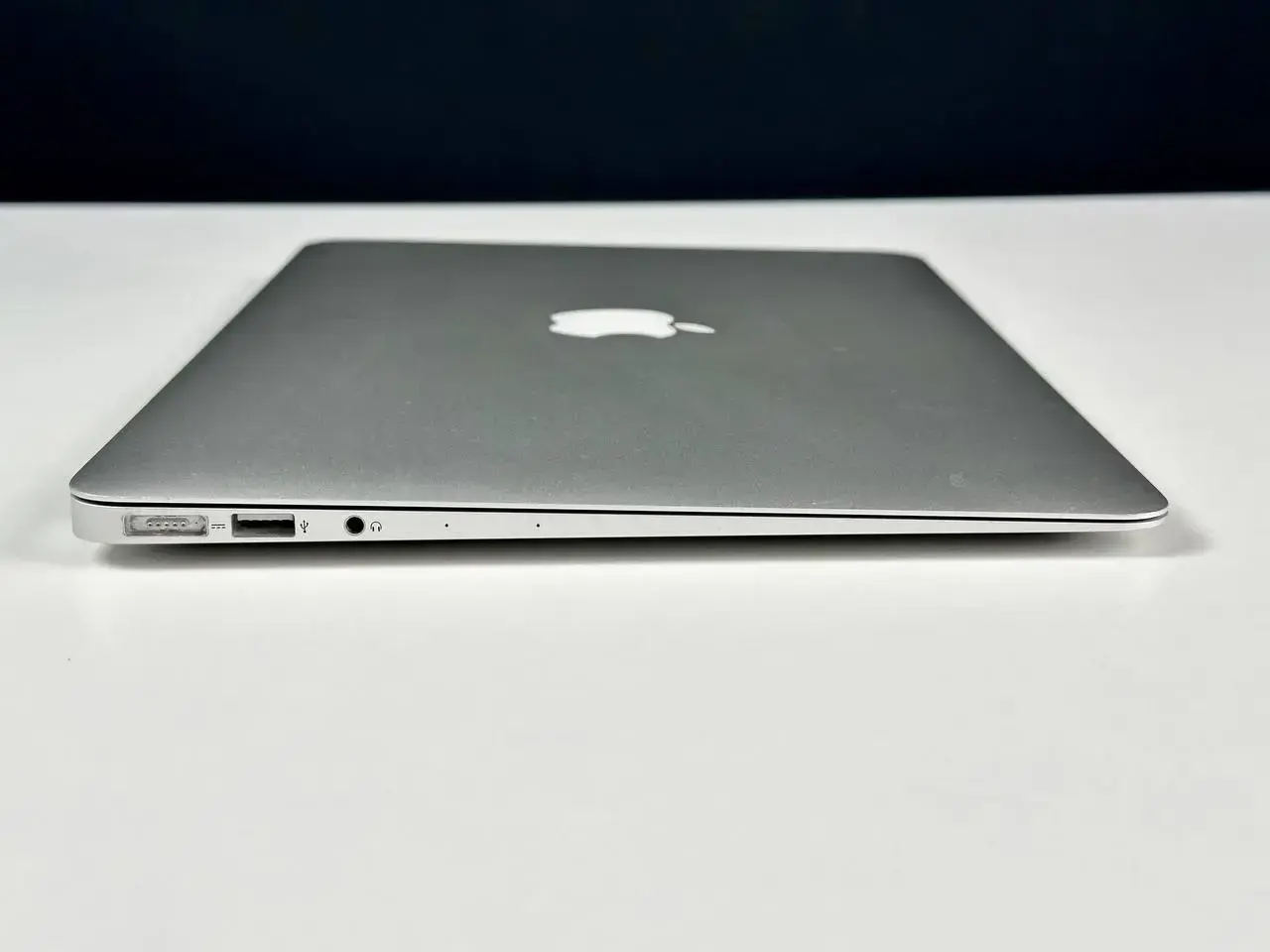ВЖИВАНИЙ USED MacBook Air 13" (MQD32) 2017 (i5/8GB/128GB)(Стан - 8.9/10. Комплект - повний | гарантія - 1 міс.) - Cycle 744 - Стан: гарний | Комплект: повний | Гарантія: 1 міс.
