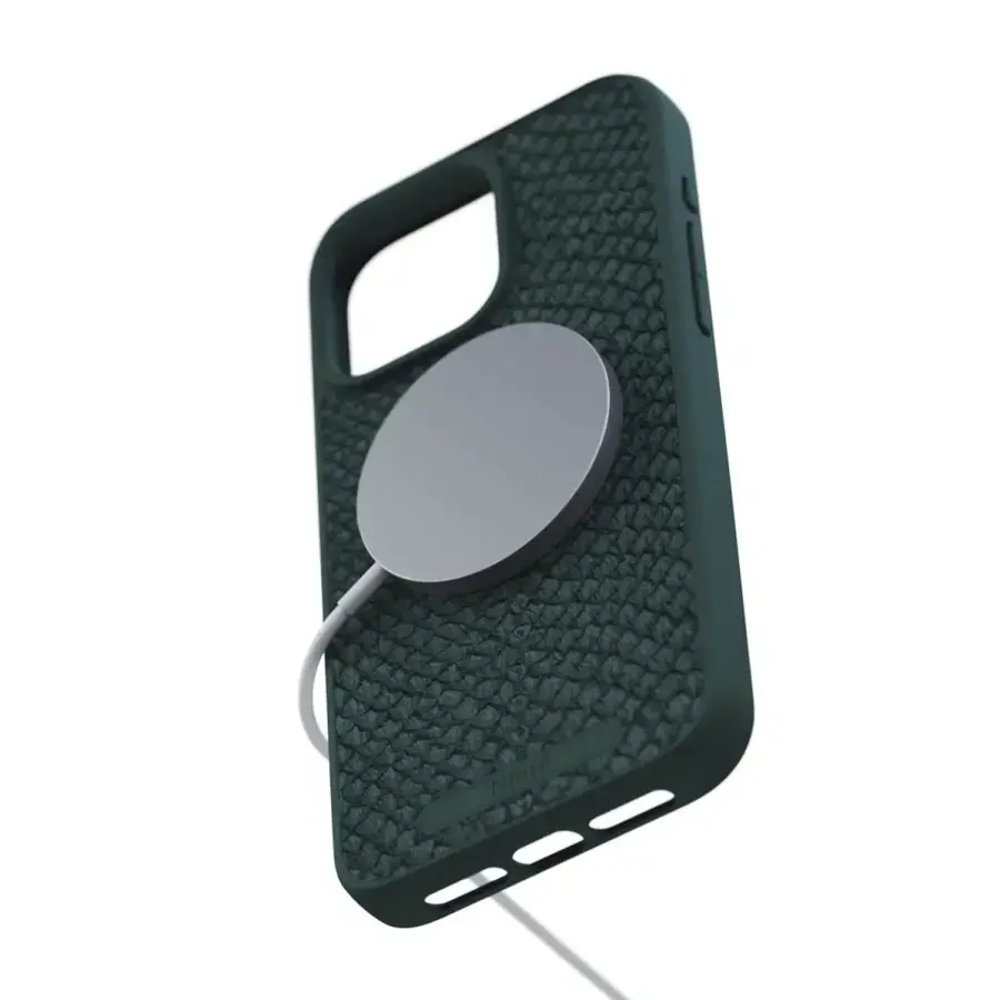 Чехол Njord Salmon Leather MagSafe Case for iPhone 15 Pro Max - Dark Green (NA54SL02)