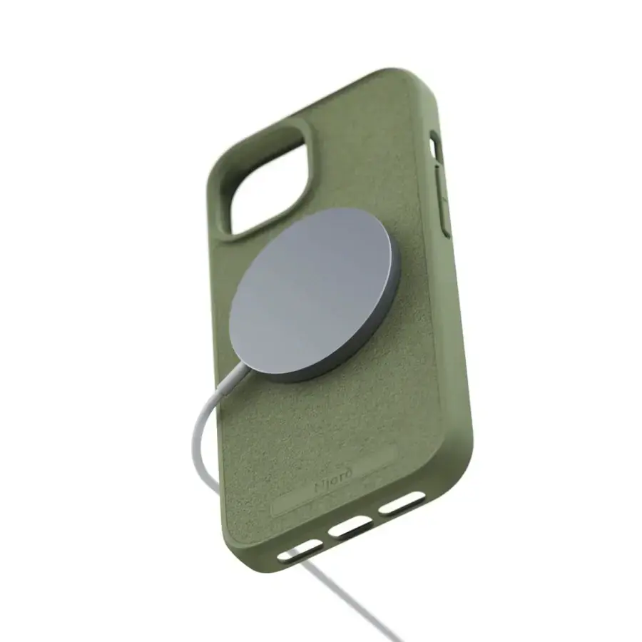 Чехол Njord Suede MagSafe Case for iPhone 15 - Olive (NA51SU06)
