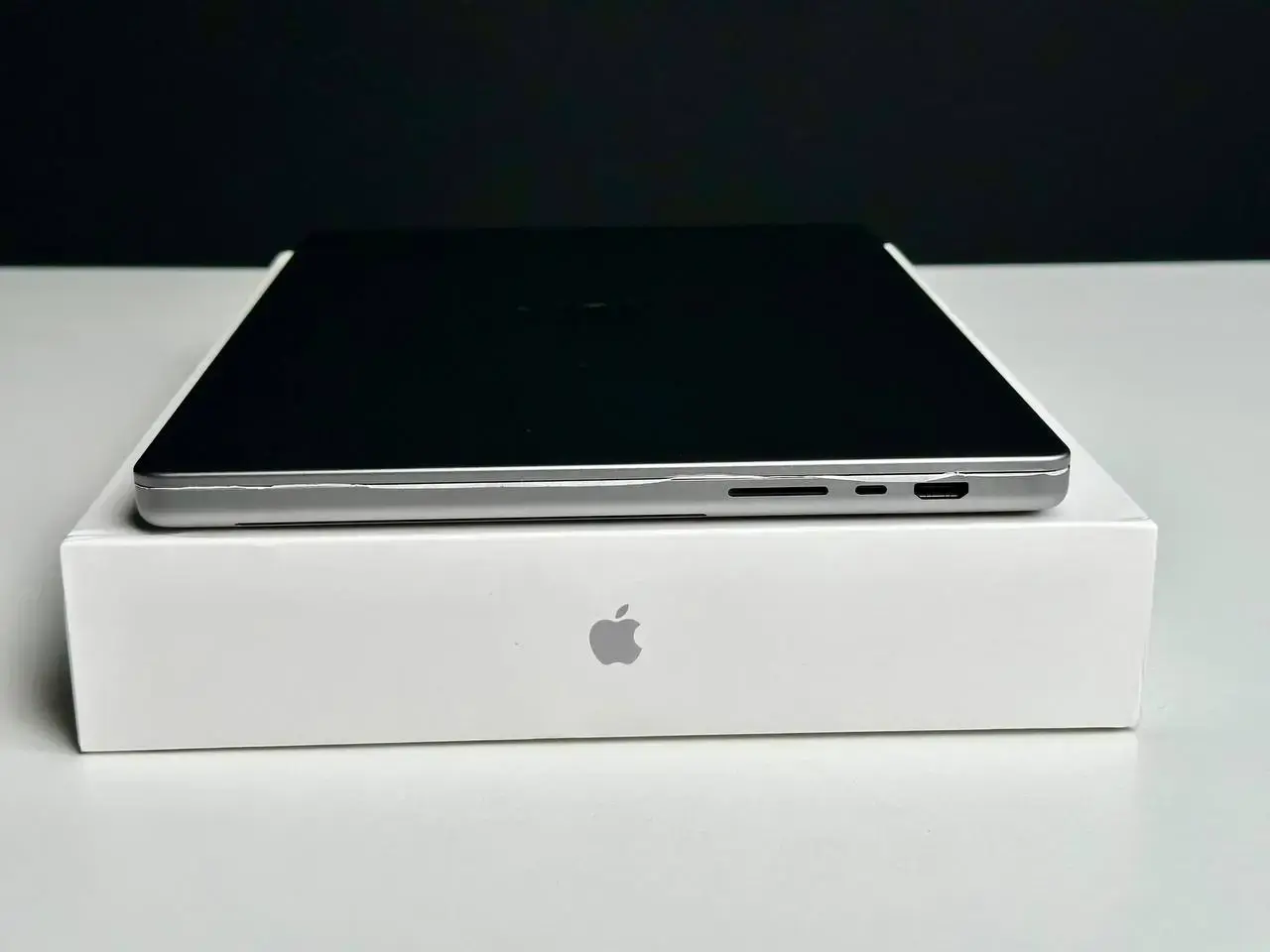 NEW УЦІНКА MacBook Pro 16" Space Gray 2023 (Z174000EC)(Стан - 9.5/10. Комплект - повний | гарантія - 1 міс.) - Cycle 1