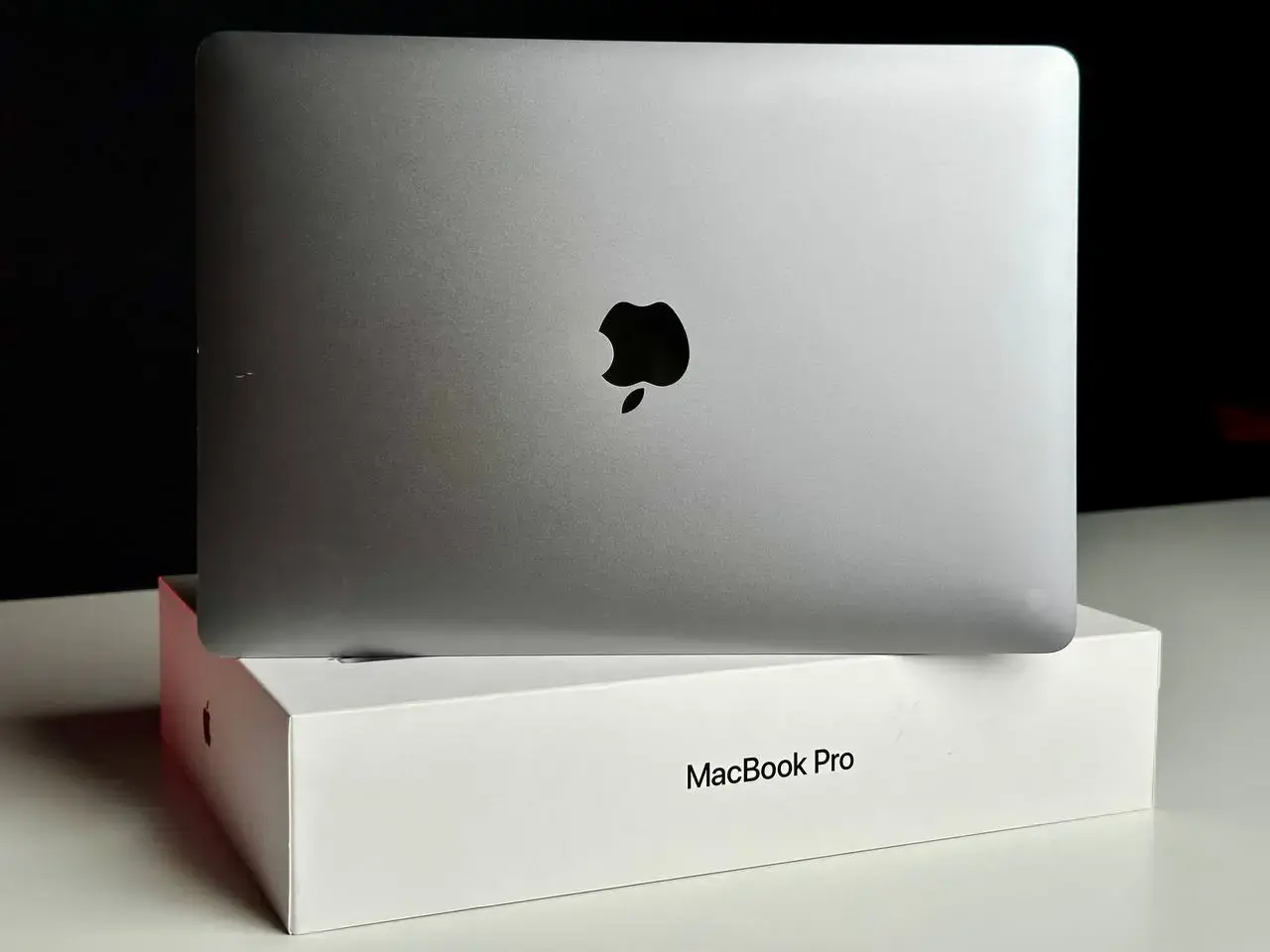 USED MacBook Pro 13" Space Gray (MPXT2) 2017 (i5/8GB/256SSD)(Стан - 9/10 Комплект - повний | гарантія - 1 міс.) - Cycle 383
