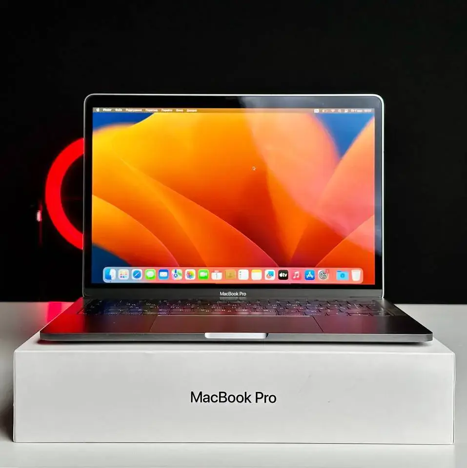 USED MacBook Pro 13" Space Gray (MPXT2) 2017 (i5/8GB/256SSD)(Стан - 9/10 Комплект - повний | гарантія - 1 міс.) - Cycle 383