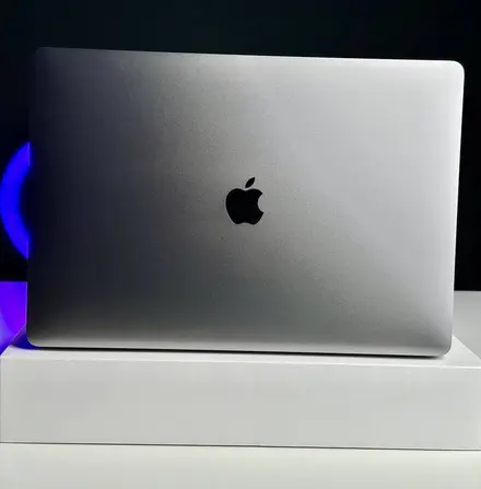 USED MacBook Pro 15" Space Gray (MV902) 2019, (i7/16GB/256SSD)🔋100% (Стан - 9/10. Комплект - повний | гарантія - 1 міс.) - Cycle 2