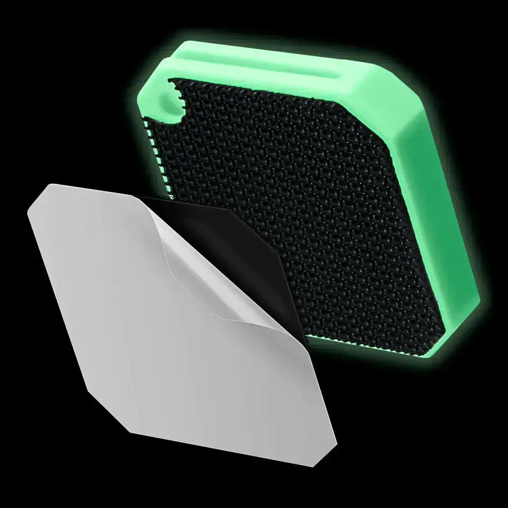 Чехол LAUT HUEX GEM case for AirTag - Glow In The Dark (L_AT_HG_GL)