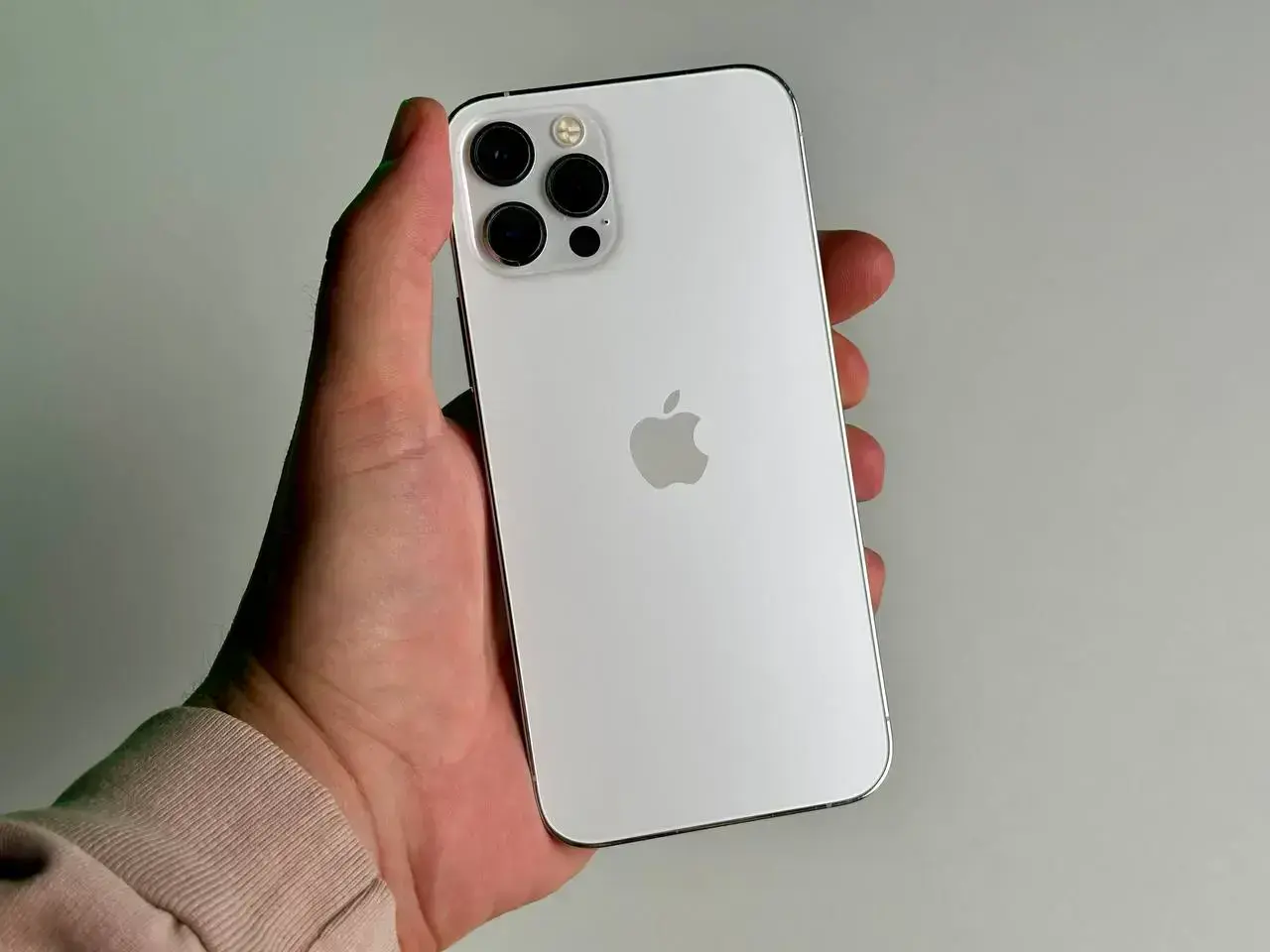 USED Apple iPhone 12 Pro 256GB Silver (MGLU3, MGMQ3)🔋100%(Стан - 9/10, Комплект - iPhone | гарантія - 1 міс.)