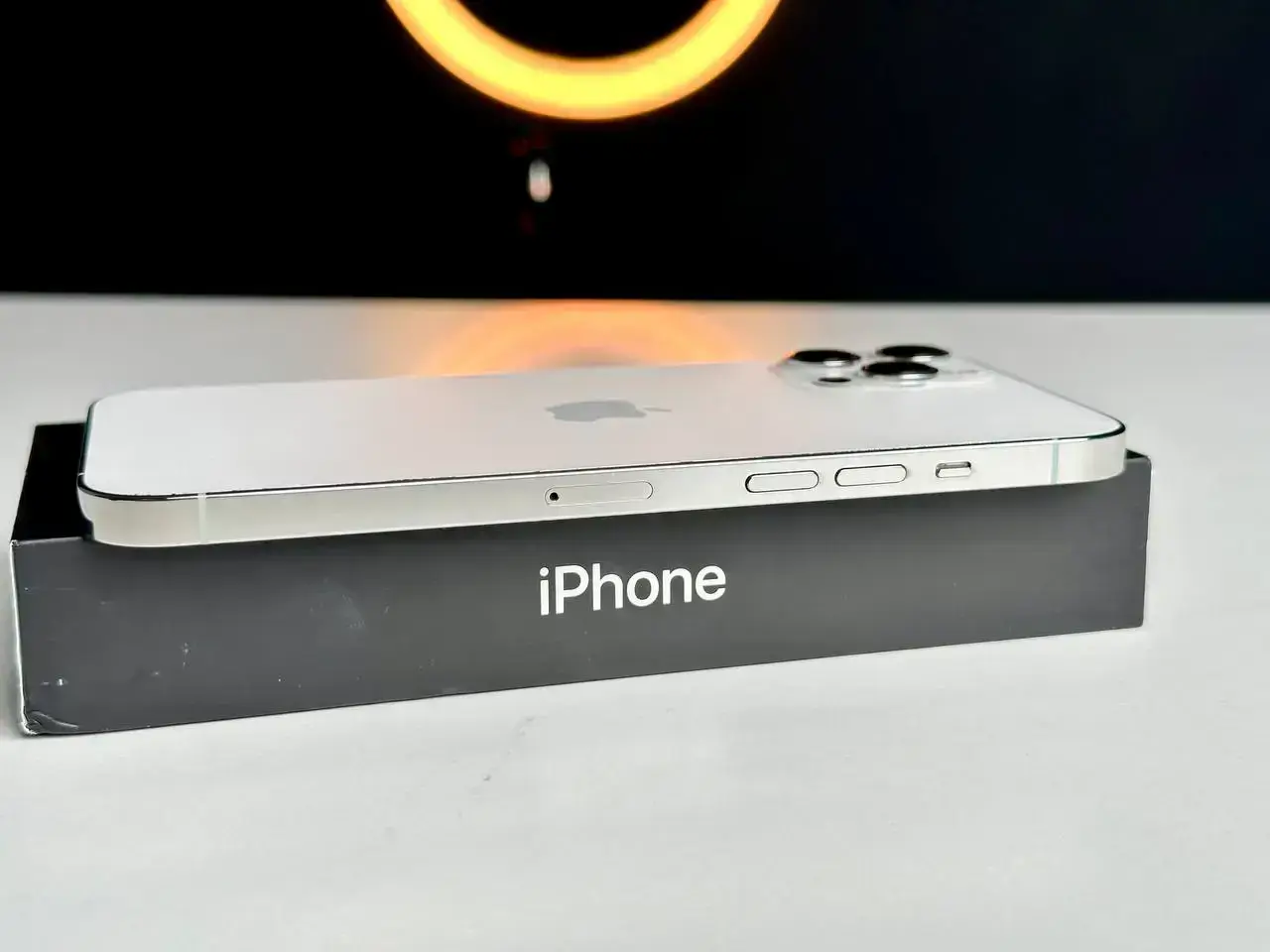 USED Apple iPhone 12 Pro Max 256GB Silver (MGCL3, MGDD3)🔋100%(Стан - 8.9/10, Комплект - Повний | гарантія - 1 міс.)