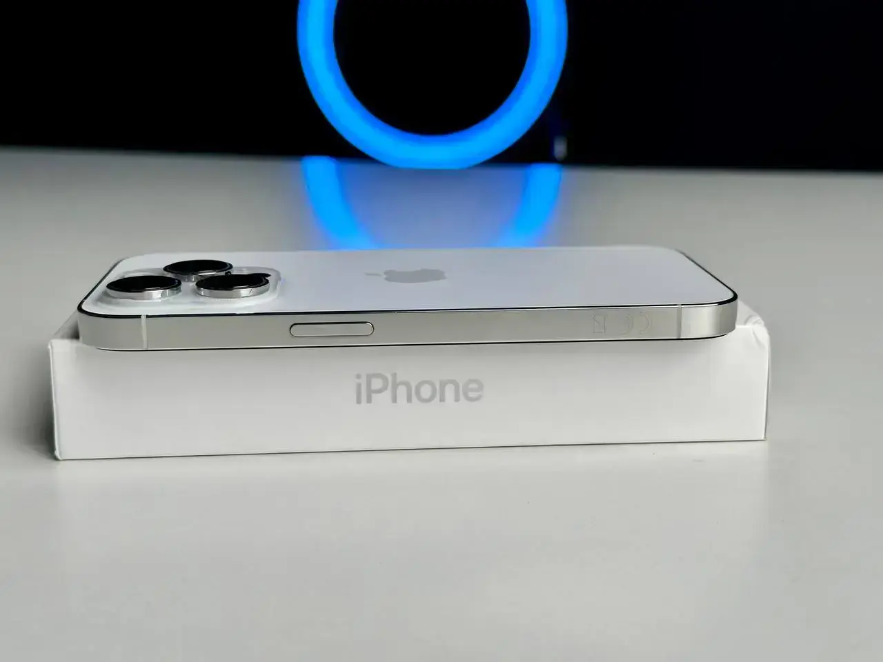 USED Apple iPhone 14 Pro 256GB Silver (MQ103)🔋90%(Стан - 10/10, Комплект - повний | гарантія - 1 міс.)