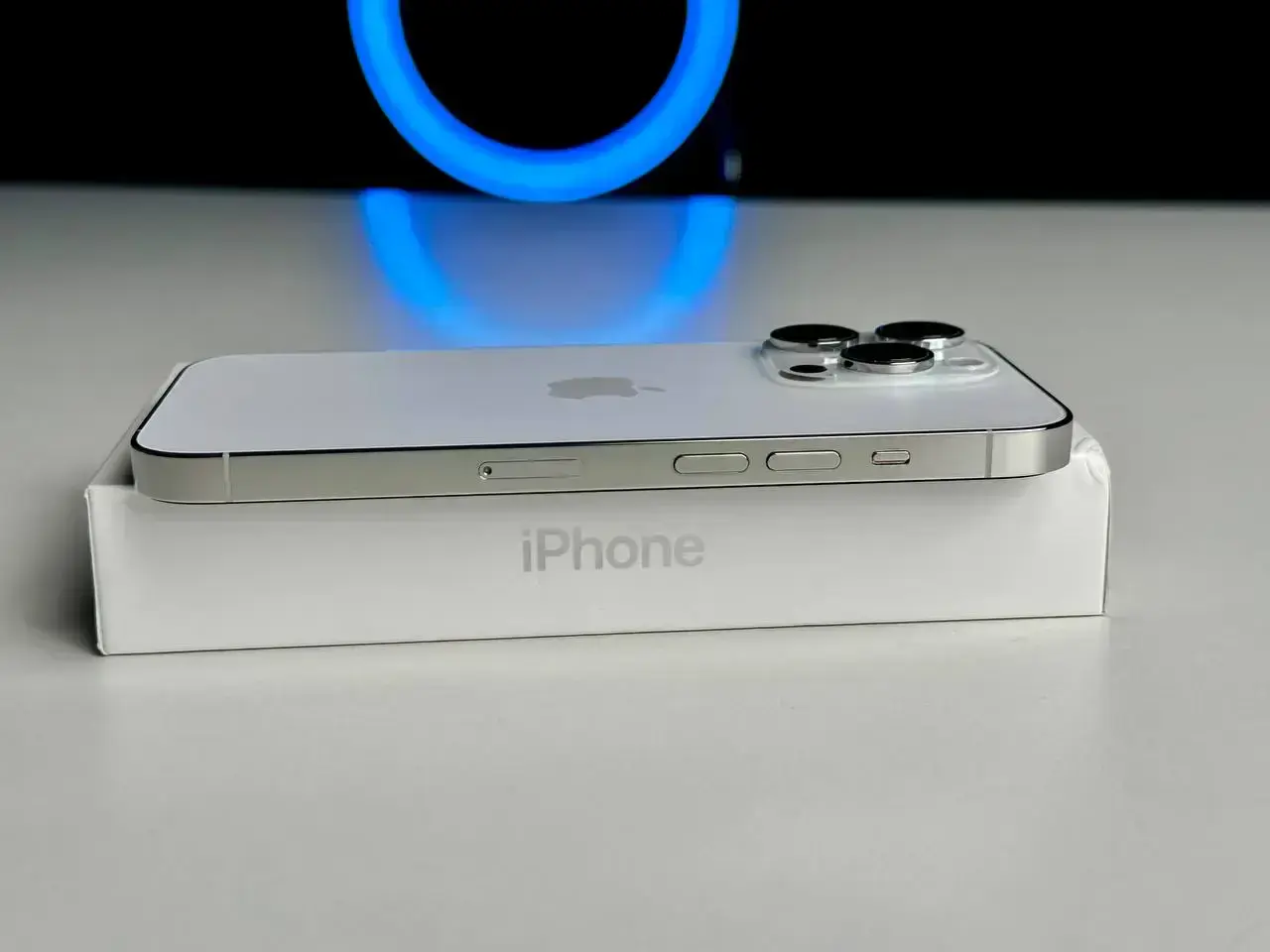 USED Apple iPhone 14 Pro 256GB Silver (MQ103)🔋90%(Стан - 10/10, Комплект - повний | гарантія - 1 міс.)