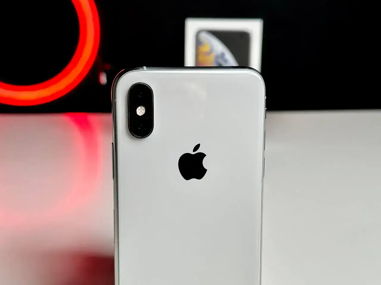 USED Apple iPhone XS 64GB Silver (MT9F2)🔋100%(Стан - 9/10, Комплект - iPhone, кабель, коробка | гарантія - 1 міс.)