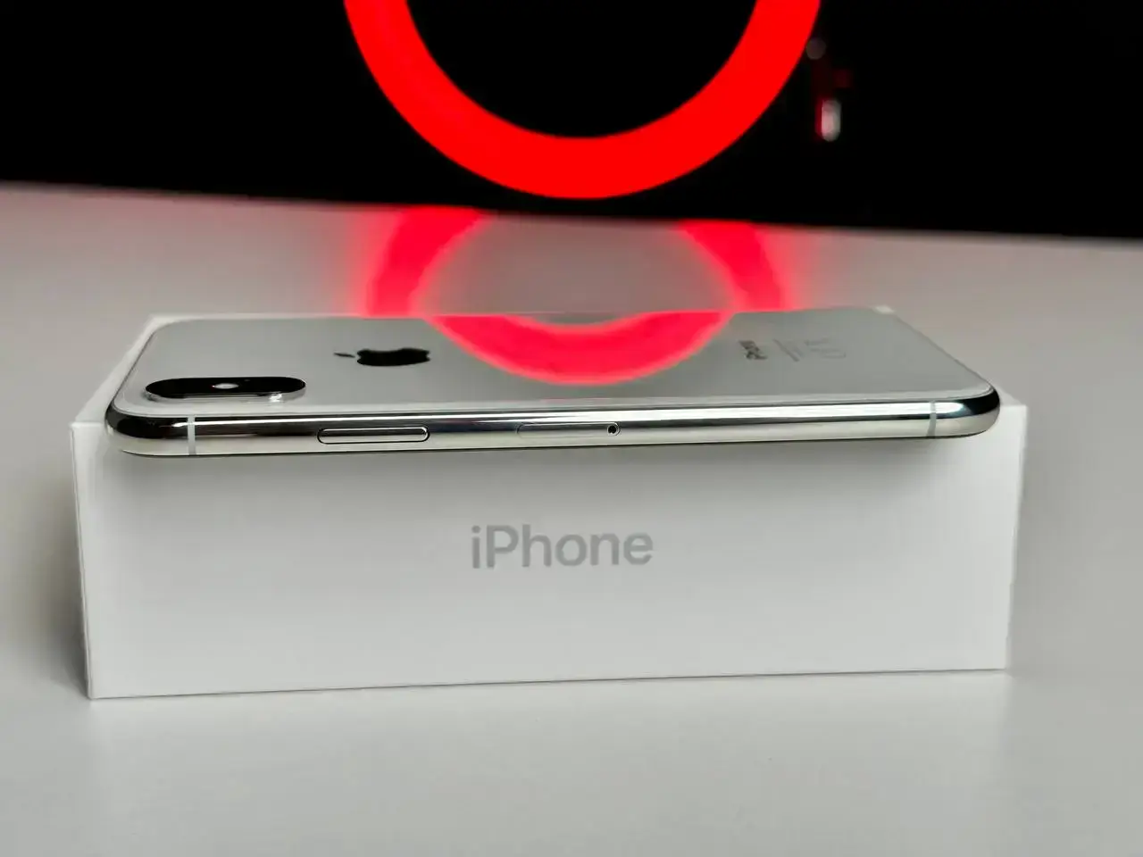 USED Apple iPhone XS 64GB Silver (MT9F2)🔋100%(Стан - 9/10, Комплект - iPhone, кабель, коробка | гарантія - 1 міс.)