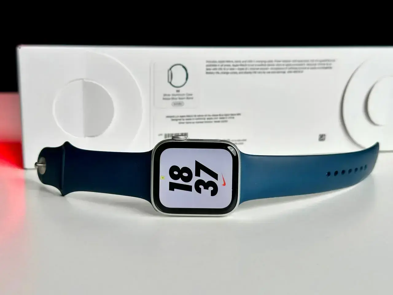 USED Apple Watch SE GPS 44mm Silver Aluminum Case with Abyss Blue Sport Band (MKQ43)