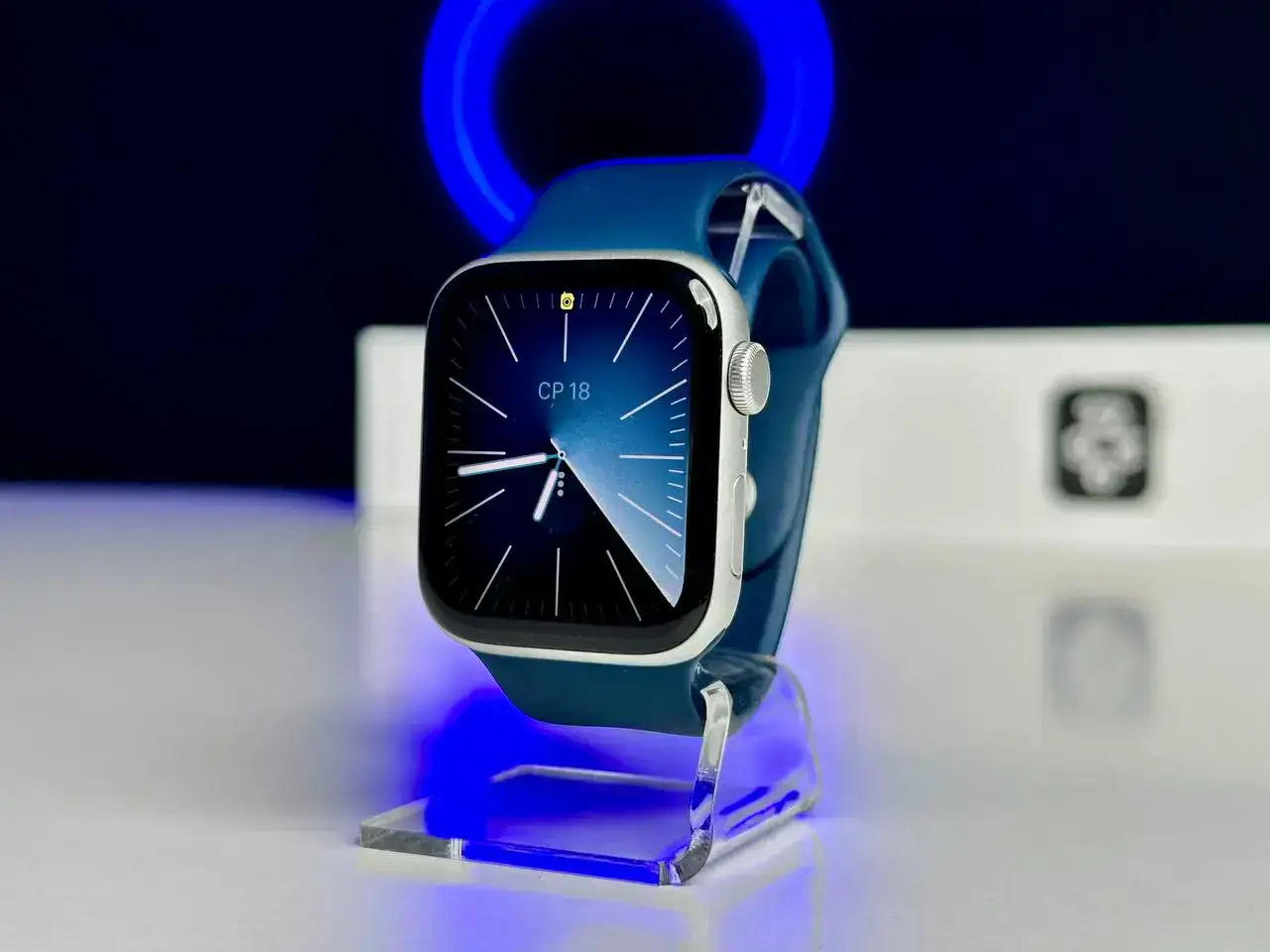 USED Apple Watch SE GPS 44mm Silver Aluminum Case with Abyss Blue Sport Band (MKQ43)