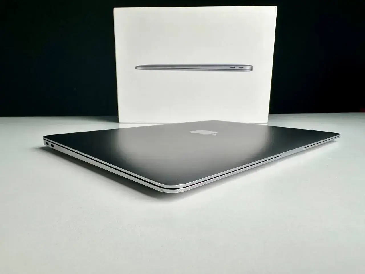 USED MacBook Air 13" Space Gray 2018 (MRE92), (i5/8GB/256SSD)(Стан - 8.8/10. Комплект - повний | гарантія - 1 міс.) - Cycle 659
