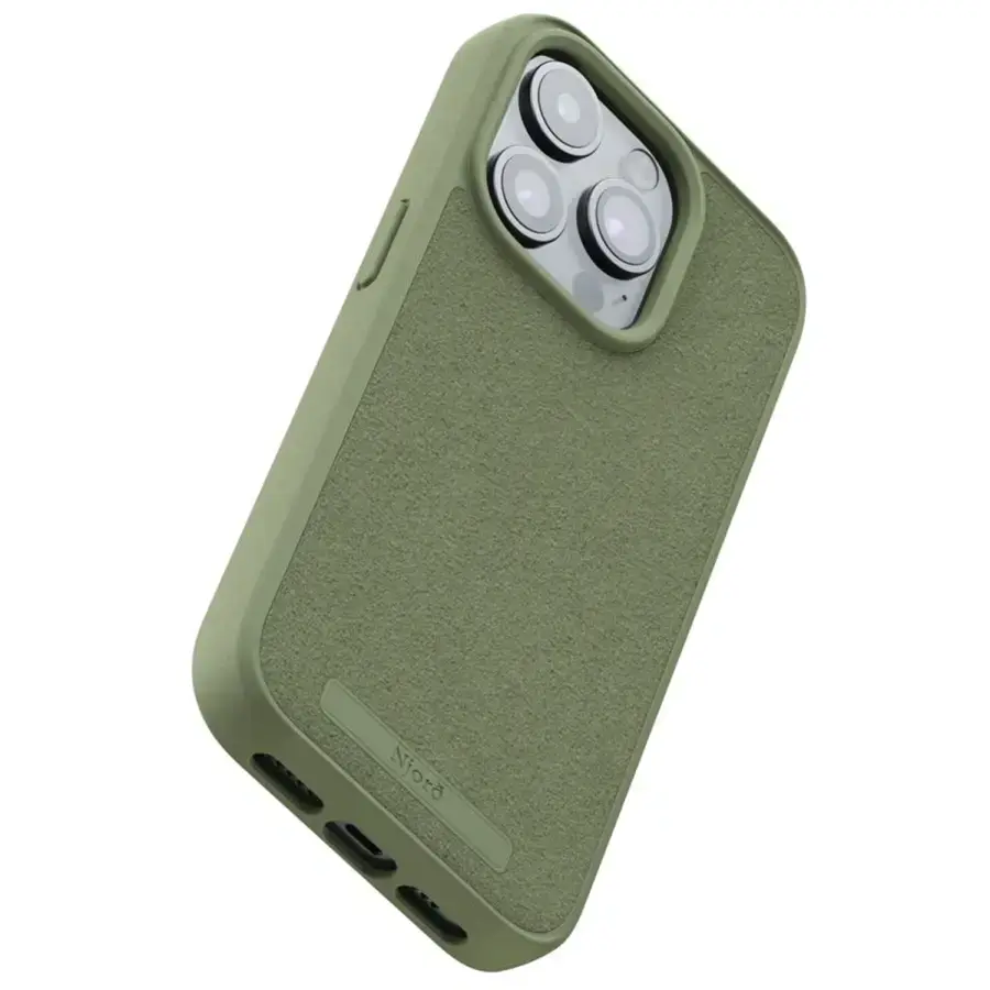 Чехол Njord Suede MagSafe Case for iPhone 15 Pro - Olive (NA53SU06)