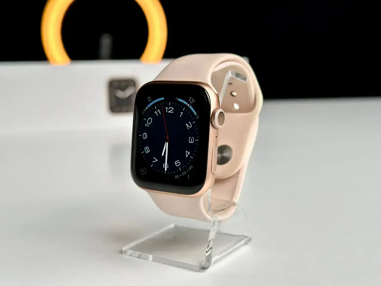 USED Apple Watch Series 5 GPS 44mm Gold Aluminum Case with Pink Sand Sport Band (MWVE2)