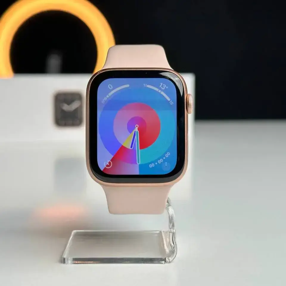 USED Apple Watch Series 5 GPS 44mm Gold Aluminum Case with Pink Sand Sport Band (MWVE2)