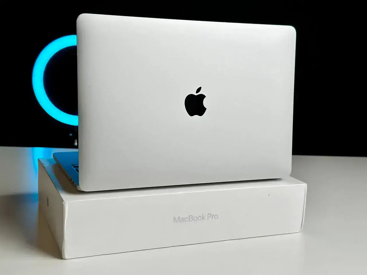 USED MacBook Pro 13" Silver (MWP82) 2020 (i5/16GB/1TB)