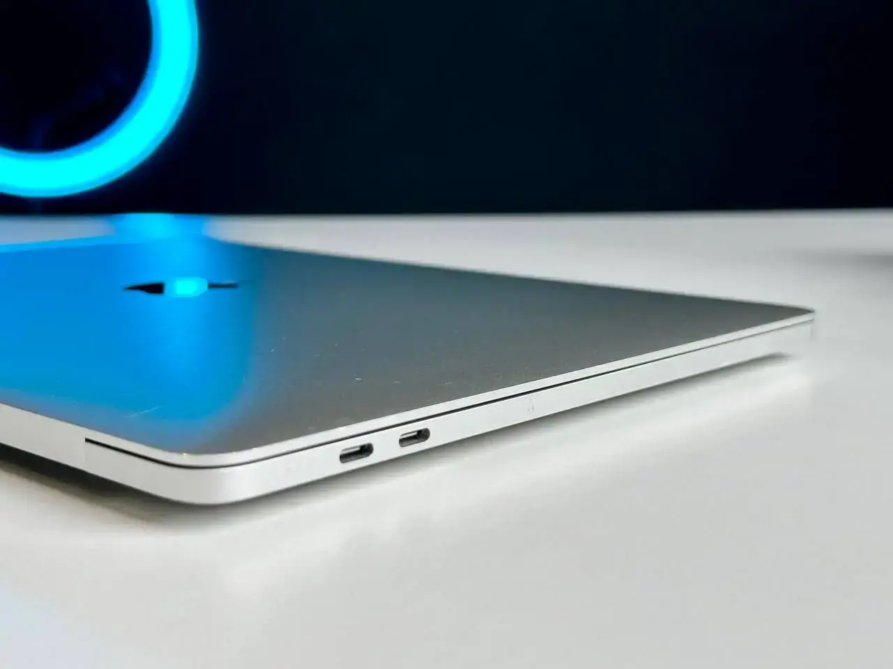 USED MacBook Pro 13" Silver (MWP82) 2020 (i5/16GB/1TB)