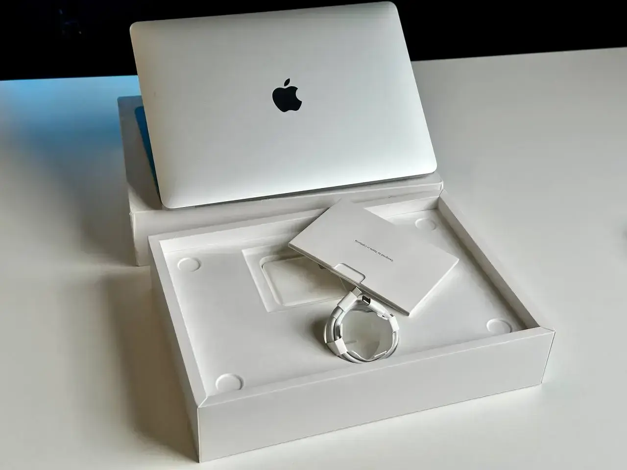 USED MacBook Pro 13" Silver (MWP82) 2020 (i5/16GB/1TB)