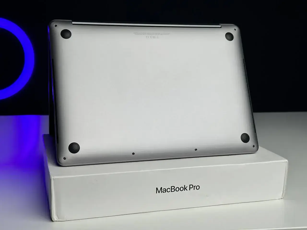 USED MacBook Pro 13" Space Gray (MWP52) 2020 (i5/16GB/1TB)