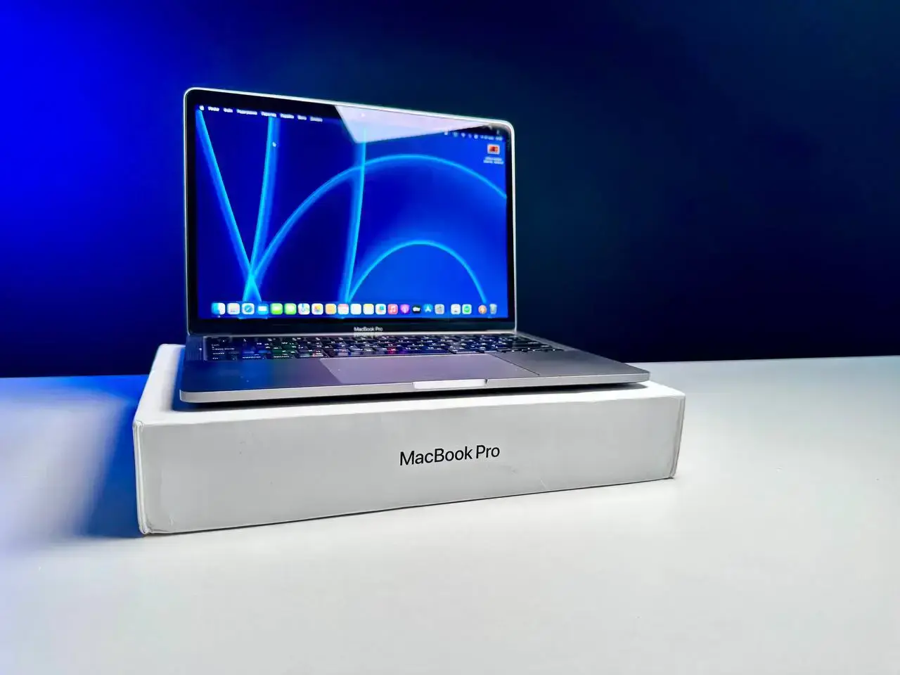 USED MacBook Pro 13" Space Gray (MWP52) 2020 (i5/16GB/1TB)
