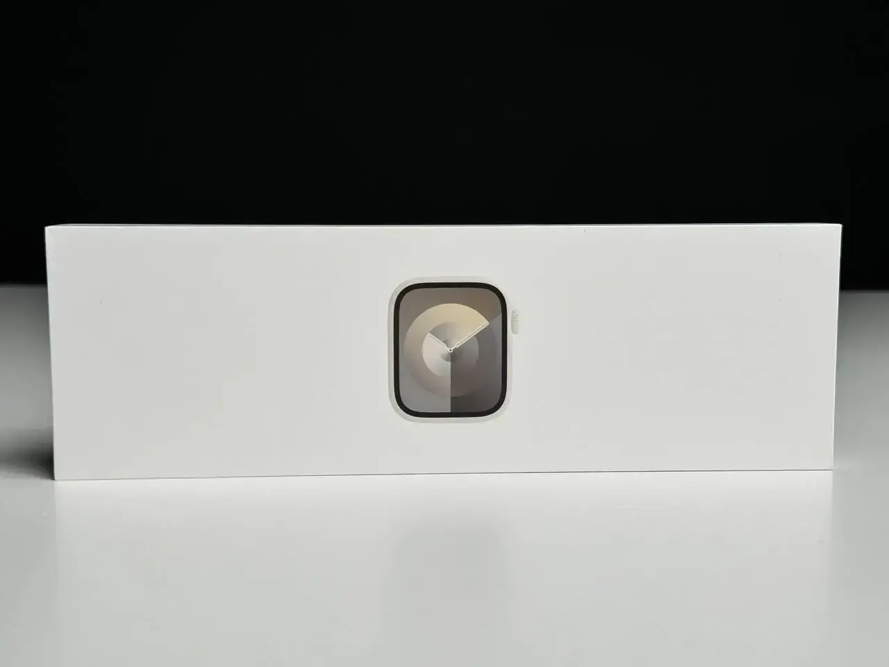 NEW OPEN BOX Apple Watch Series 9 GPS + Cellular 45mm Starlight Aluminum Case with Starlight Sport Band - M/L (MRM93)