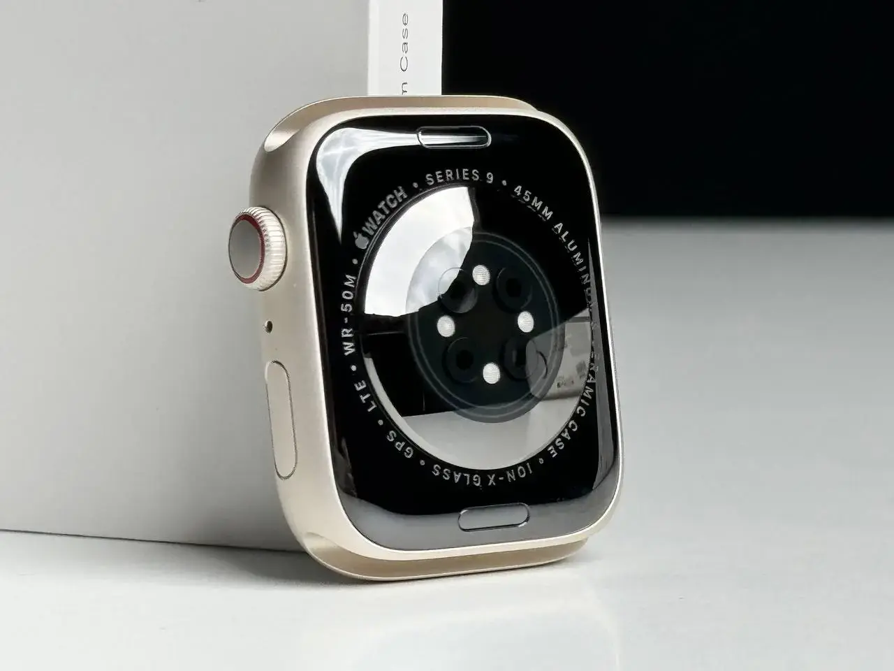 NEW OPEN BOX Apple Watch Series 9 GPS + Cellular 45mm Starlight Aluminum Case with Starlight Sport Band - M/L (MRM93)