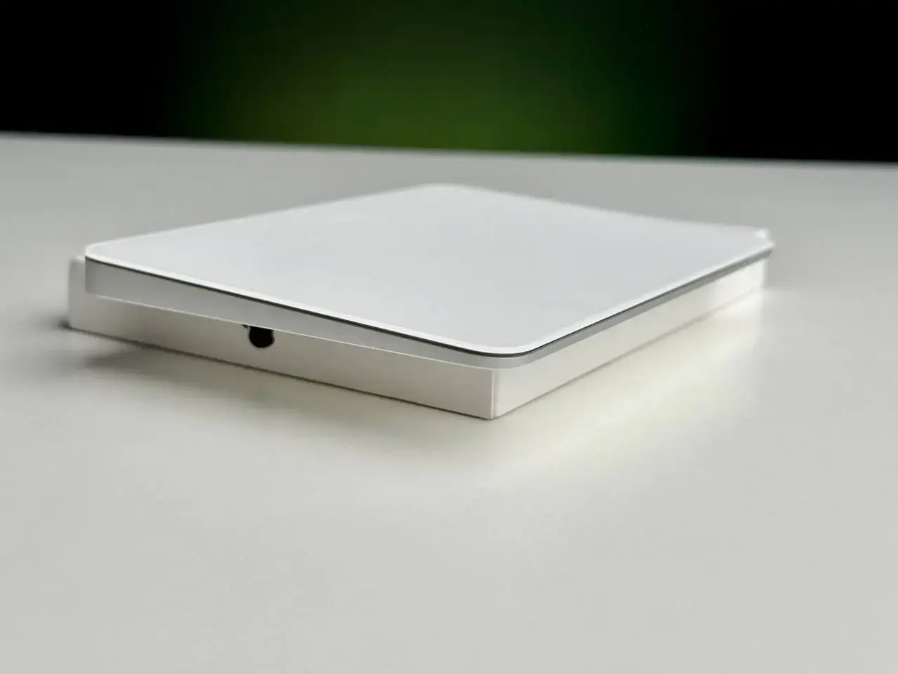 OPEN BOX Apple Magic Trackpad 2021 - White Multi-Touch Surface (MK2D3)
