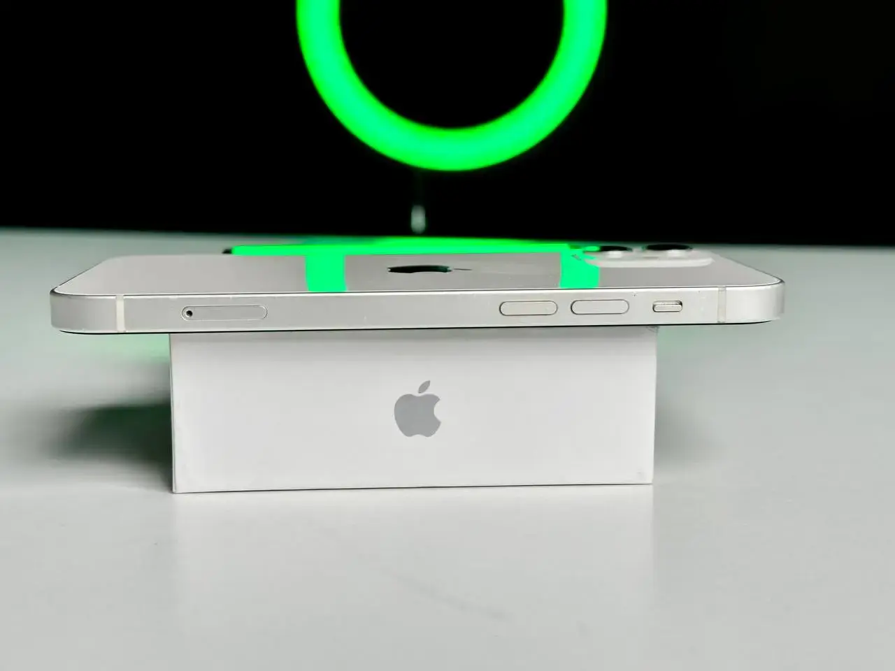USED Apple iPhone 12 64GB White (MGH73, MGJ63)🔋85%(Стан - 8.5/10, Комплект - iPhone | гарантія - 1 міс.)