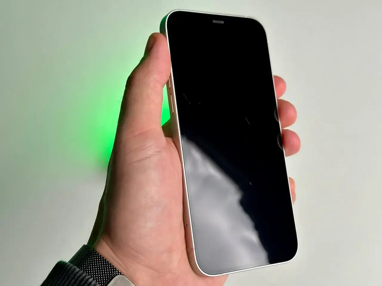 USED Apple iPhone 12 64GB White (MGH73, MGJ63)🔋85%(Стан - 8.5/10, Комплект - iPhone | гарантія - 1 міс.)