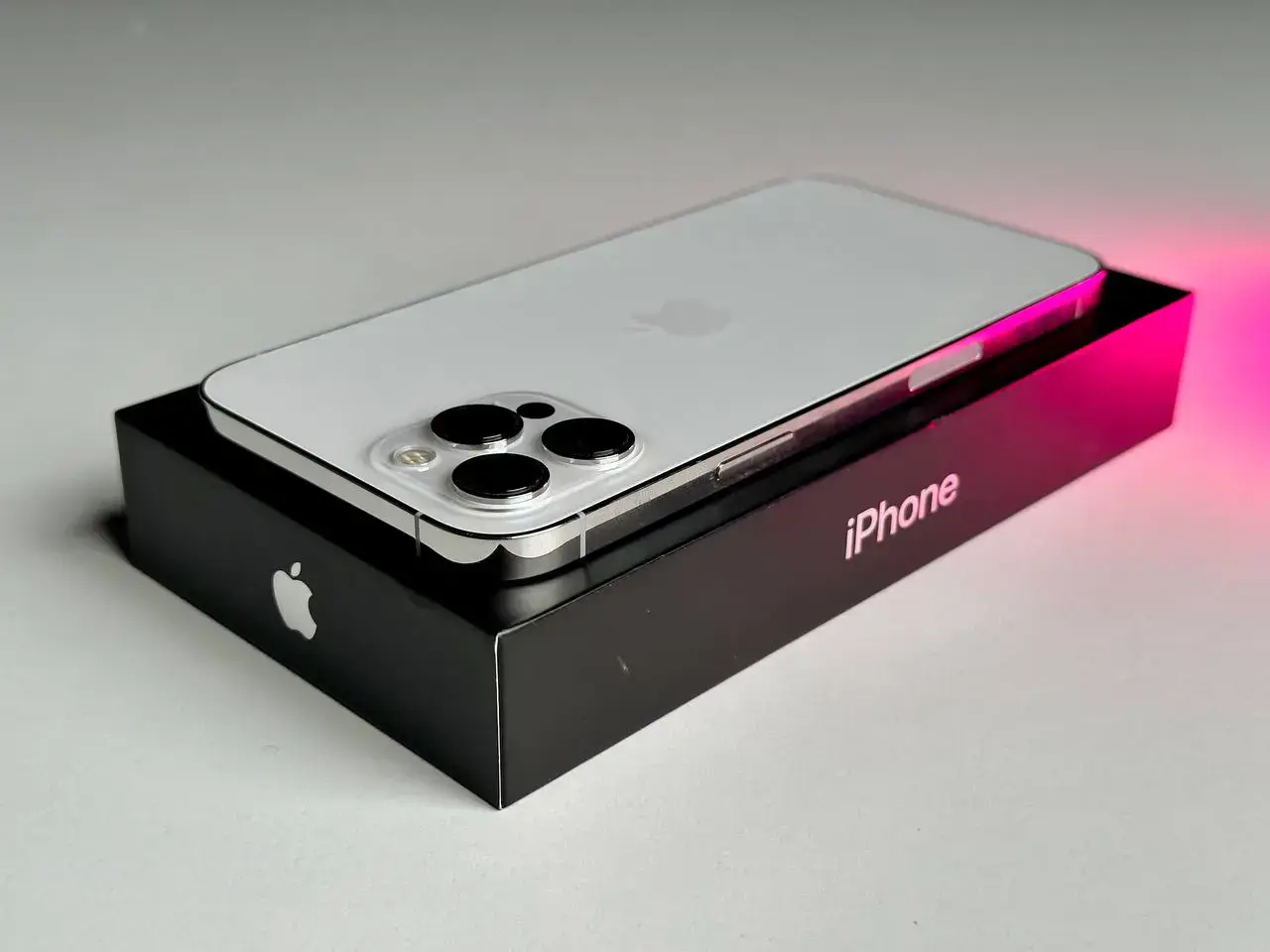 USED Apple iPhone 12 Pro Max 128GB Silver (MGCG3, MGD83)🔋100%(Состояние - 9/10, Комплект - Полный | гарантия - 1 мес.)