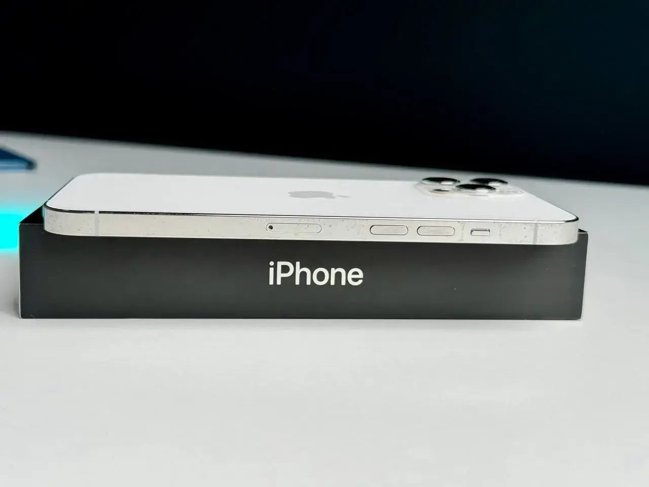 USED Apple iPhone 12 Pro Max 256GB Silver (MGCL3, MGDD3)🔋100% (Состояние - 8.5/10, Комплект - Полный | гарантия - 1 мес.)