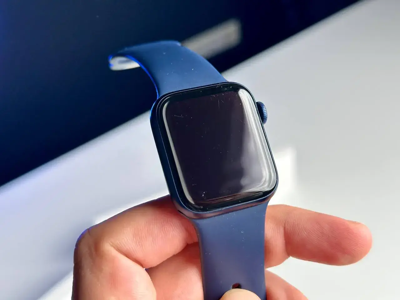USED Apple Watch Series 6 GPS 40mm Blue Aluminium Case with Deep Navy Sport Band (MG143)
