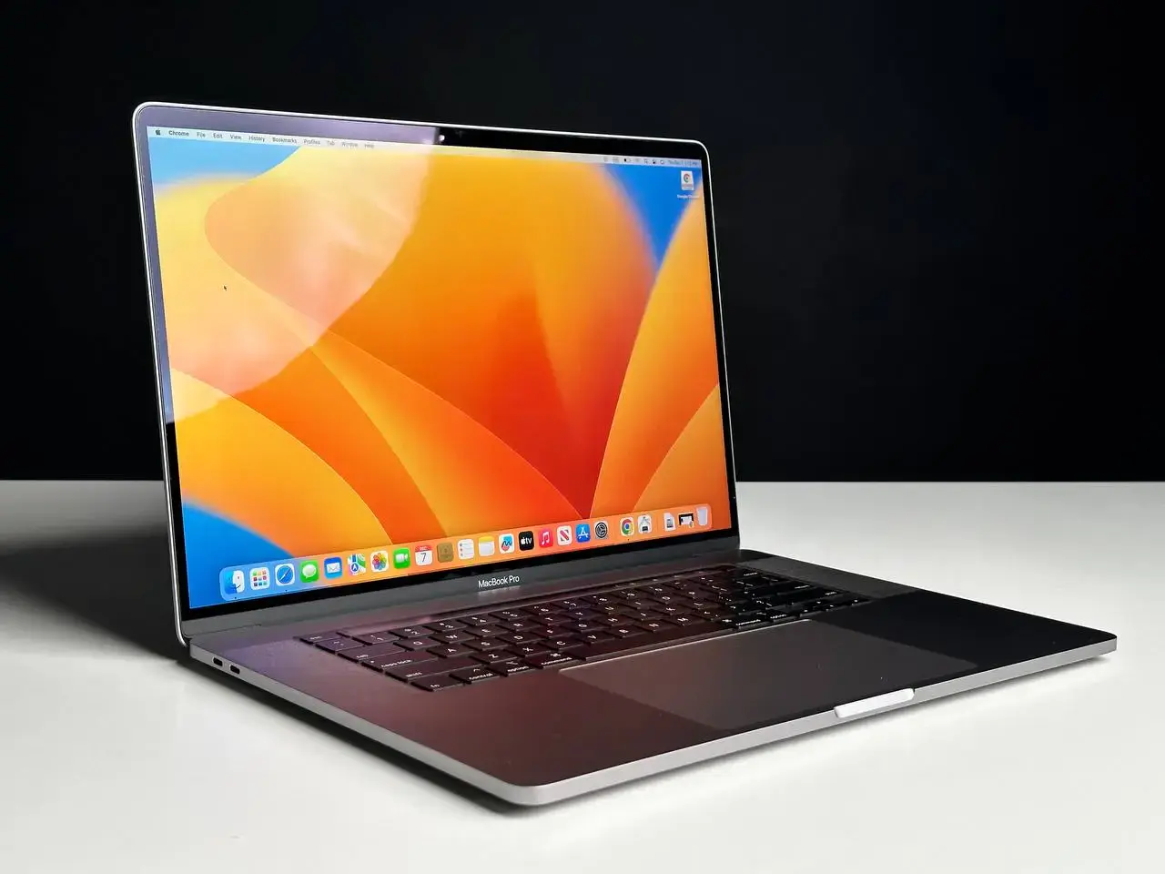USED MacBook Pro 16" Space Gray (MVVJ2) 2019 (Стан - 9/10. Комплект - повний | гарантія - 1 міс.) - Cycle 313
