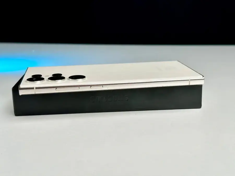 USED Смартфон Samsung Galaxy S23 Ultra 12/512GB - Cream (SM-S918BZEH)🔋100%(Состояние - 9/10, Комплект - Полный | гарантия - 1 мес.)