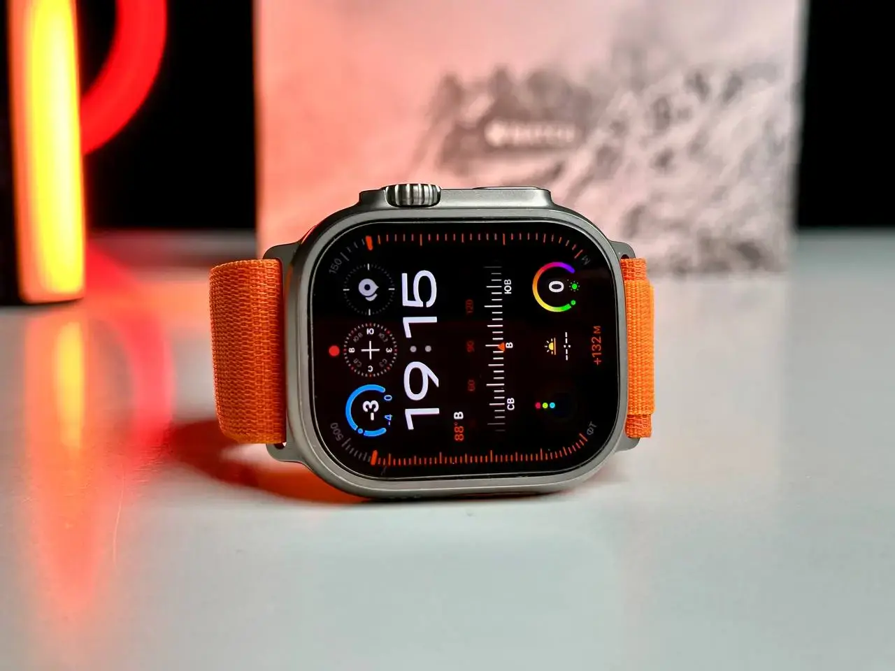 Витринные Apple Watch Ultra GPS + Cellular 49mm Titanium Case with Orange Alpine Loop - Medium (MQEU3, MQFL3)