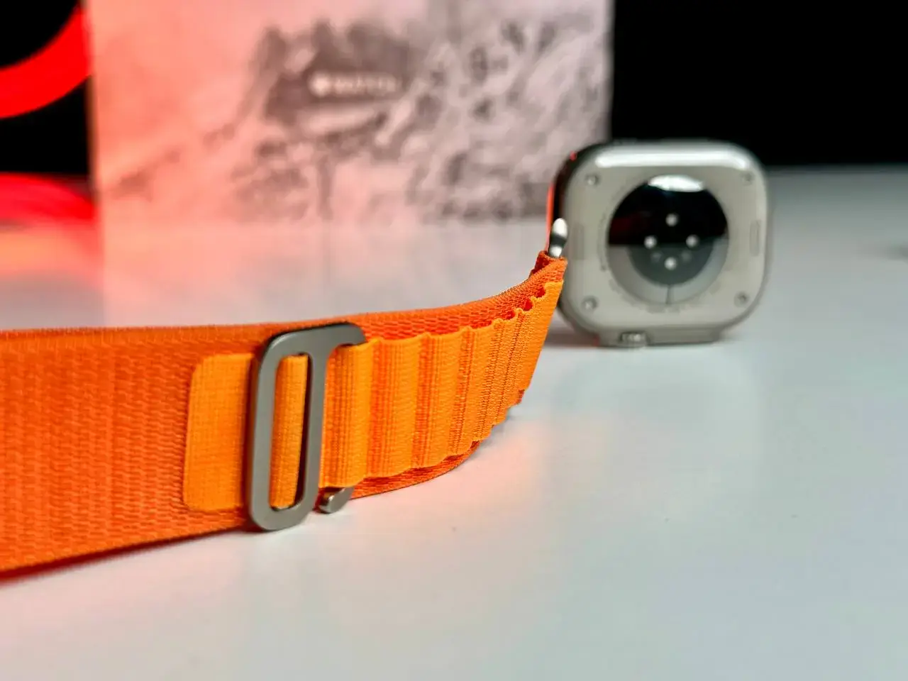 Витринные Apple Watch Ultra GPS + Cellular 49mm Titanium Case with Orange Alpine Loop - Medium (MQEU3, MQFL3)