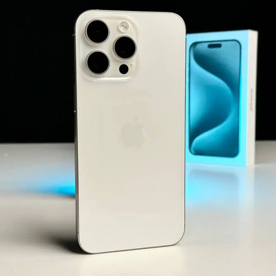 Витринный Apple iPhone 15 Pro Max 512GB White Titanium (MU7D3)🔋100%(Состояние - 9.9/10, Комплект - полное | гарантия - 6 мес.)
