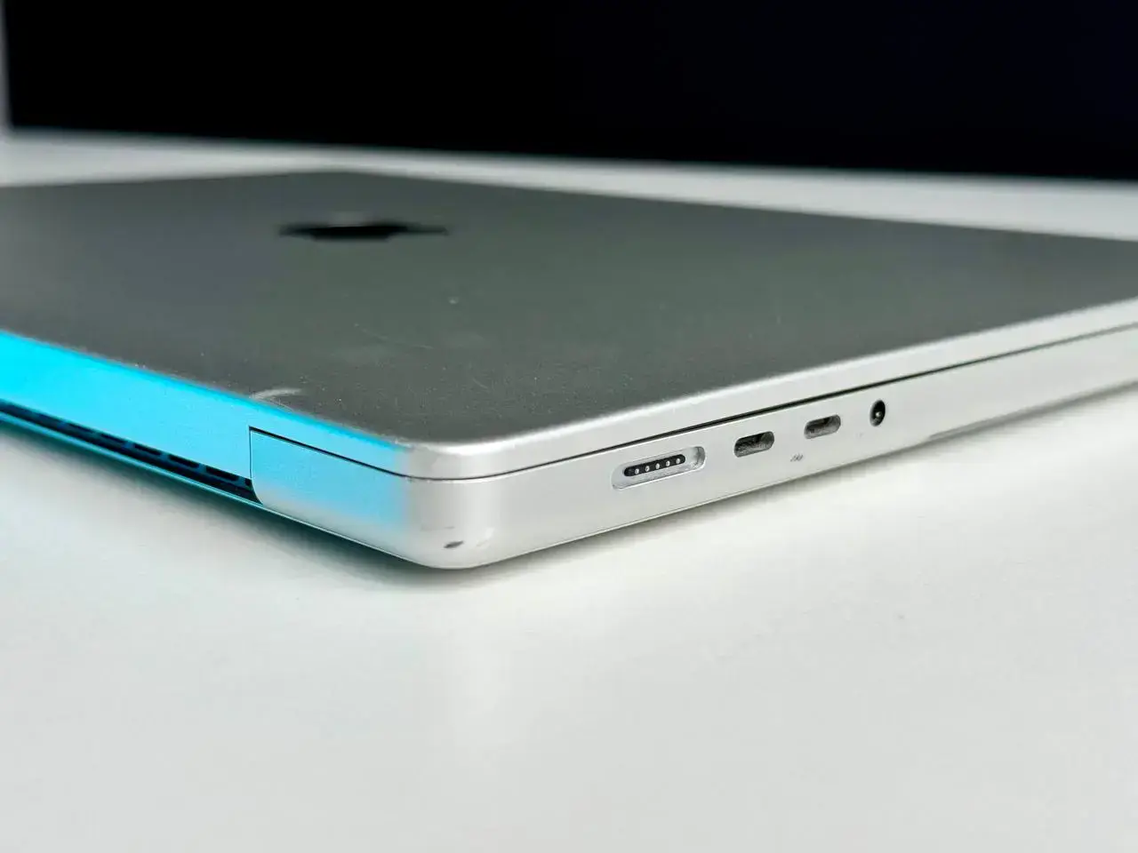 Б/У MacBook Pro 16" Silver 2023 (MNWE3)
