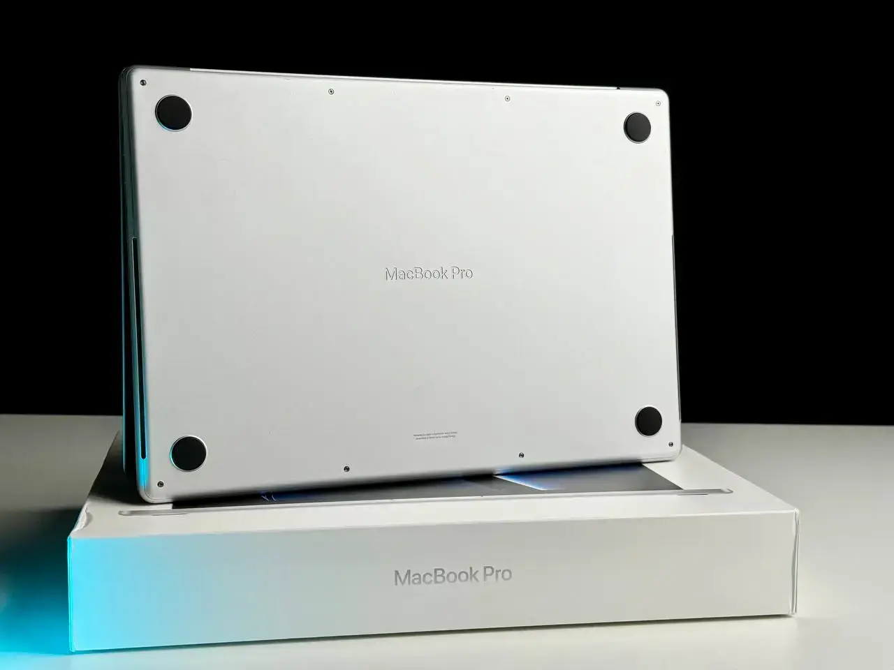 Б/У MacBook Pro 16" Silver 2023 (MNWE3)