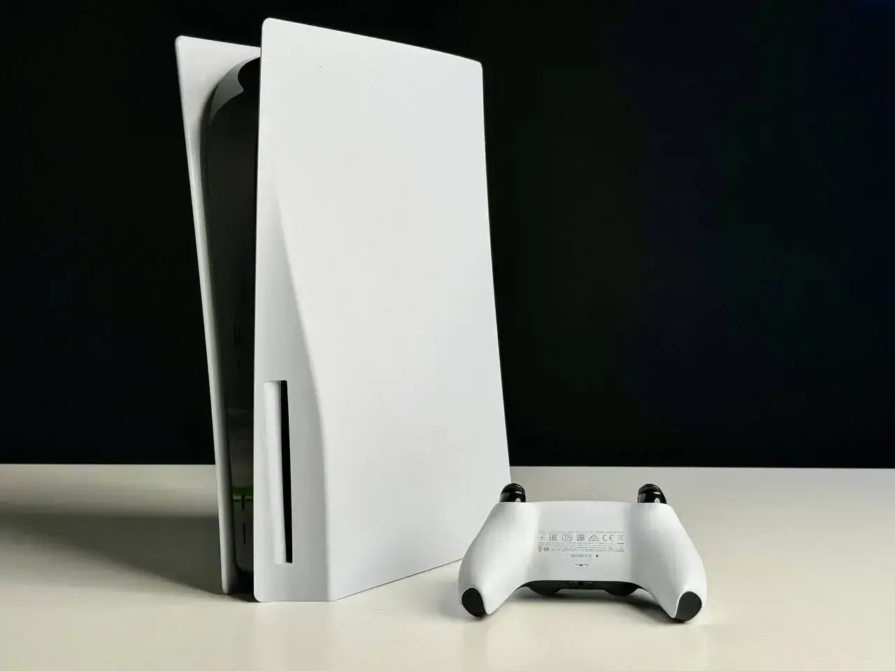 Вживана ігрова консоль Sony PlayStation 5 825GB Blu-Ray