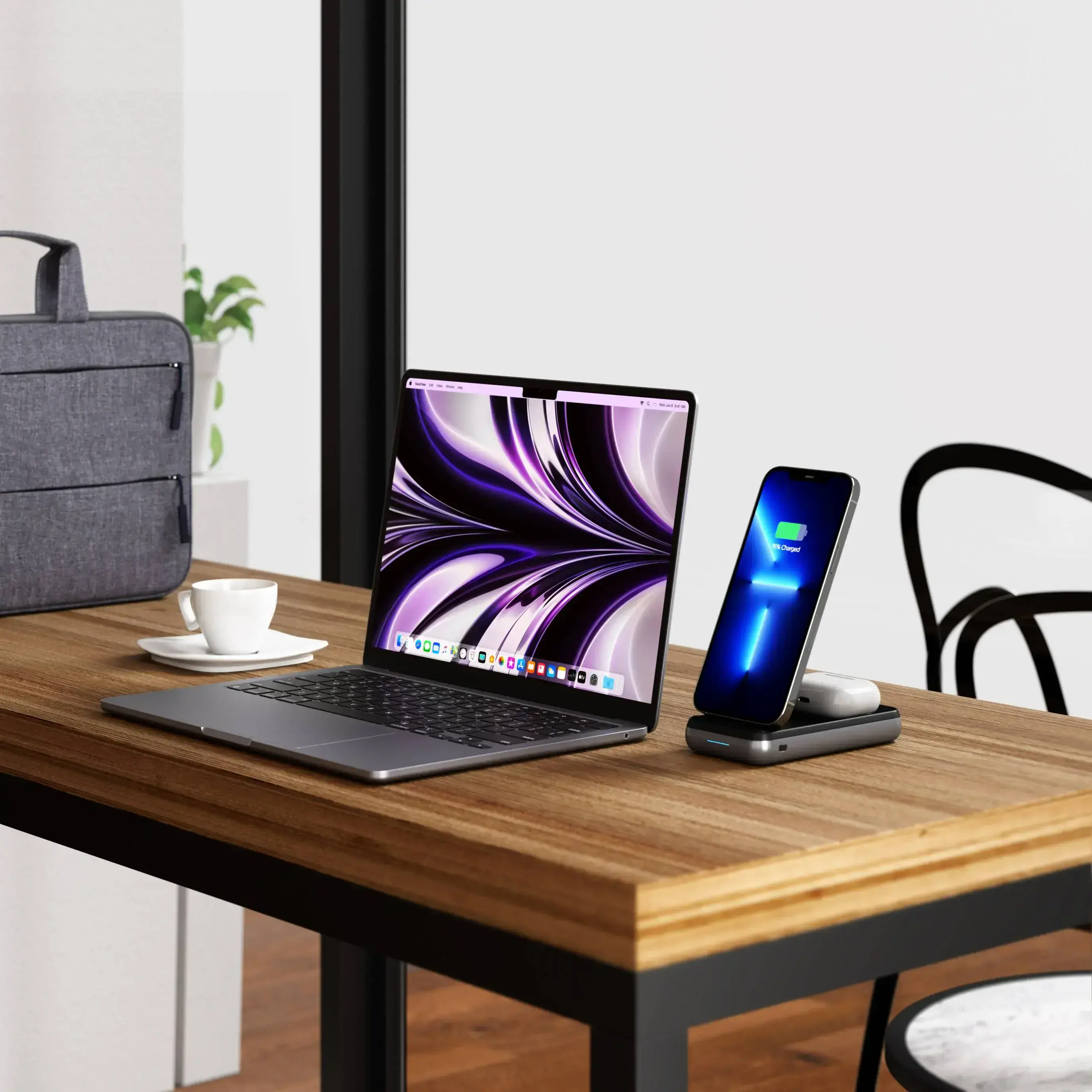Внешний аккумулятор (павербанк) с беспроводной зарядкой Satechi Duo Wireless Charger Power Stand (ST-UCDWPBSM)