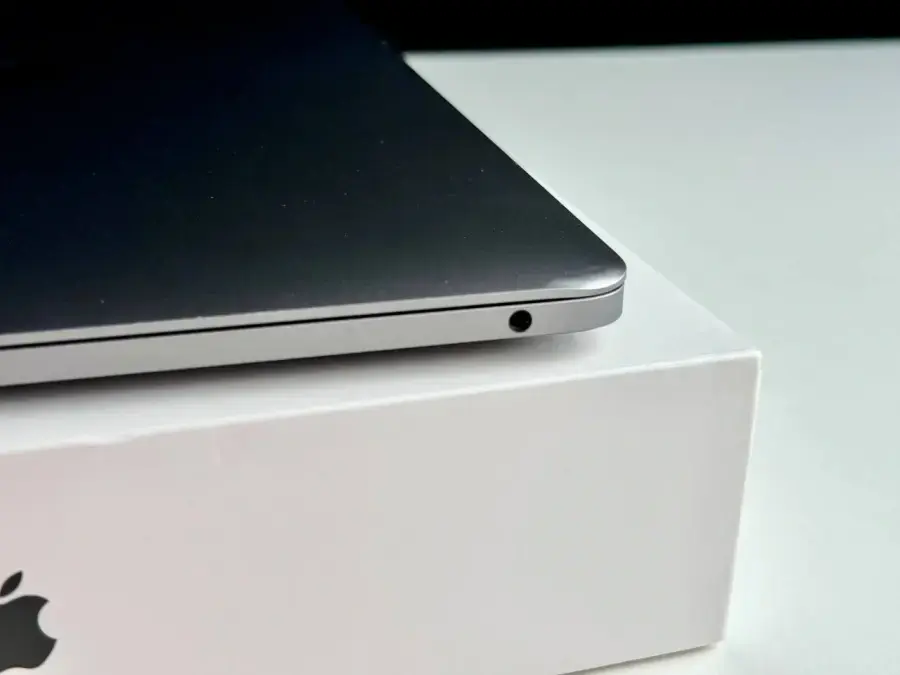 Вживаний MacBook Pro 13" Space Gray (MXK52) 2020 (i5/8 ГБ/512 SSD)🔋81% (Стан - 8/10. Комплект - повний | гарантія - 3 міс.) - Cycle 378