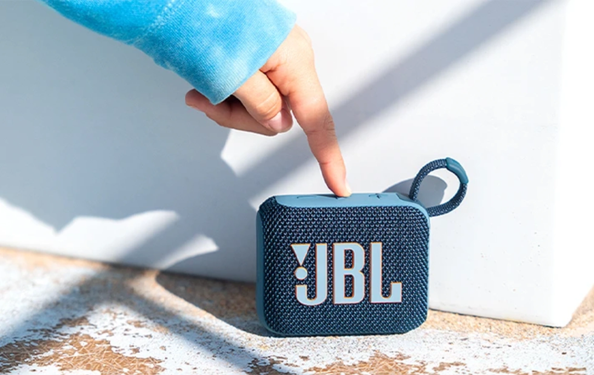 Портативні та потужні: JBL Go 4 vs JBL Go 3