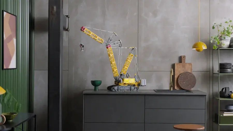 Блоковий конструктор LEGO Technic Гусеничний кран Liebherr LR 13000 (42146)