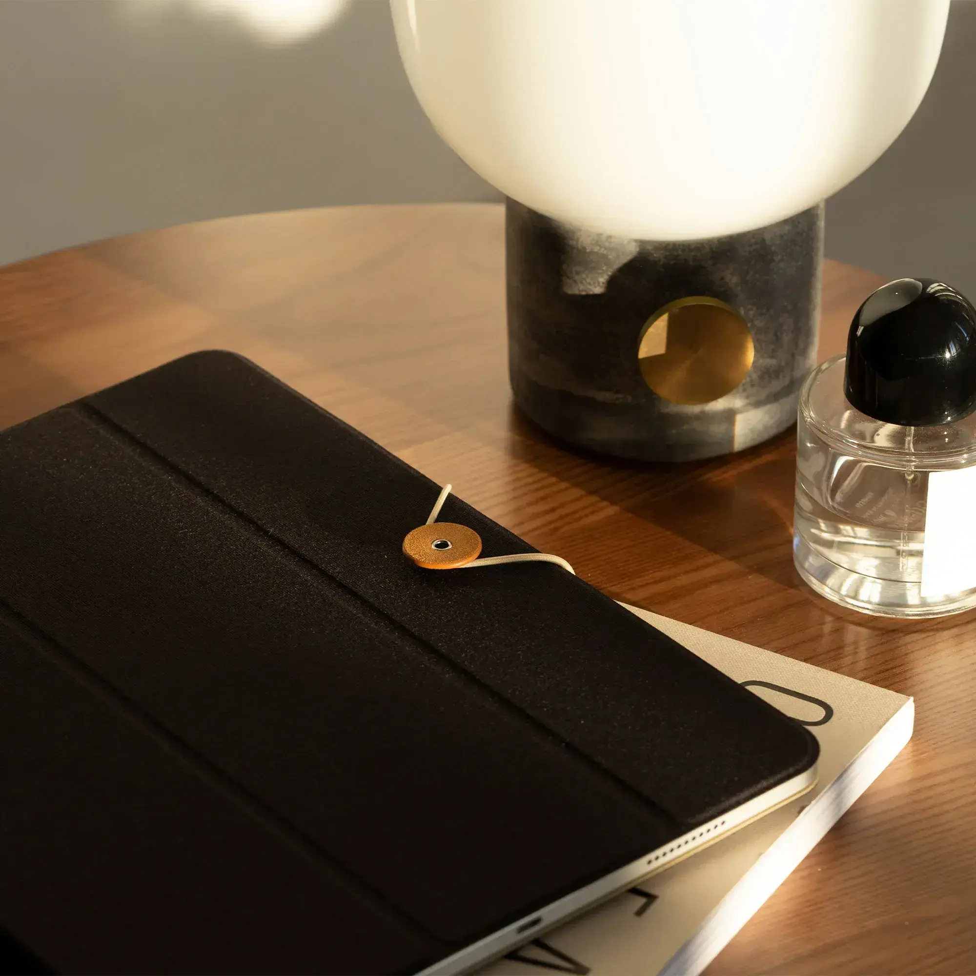 Чохол Native Union W.F.A Folio Case for iPad Pro 12.9" - Black (FOLIO-BLK-13)