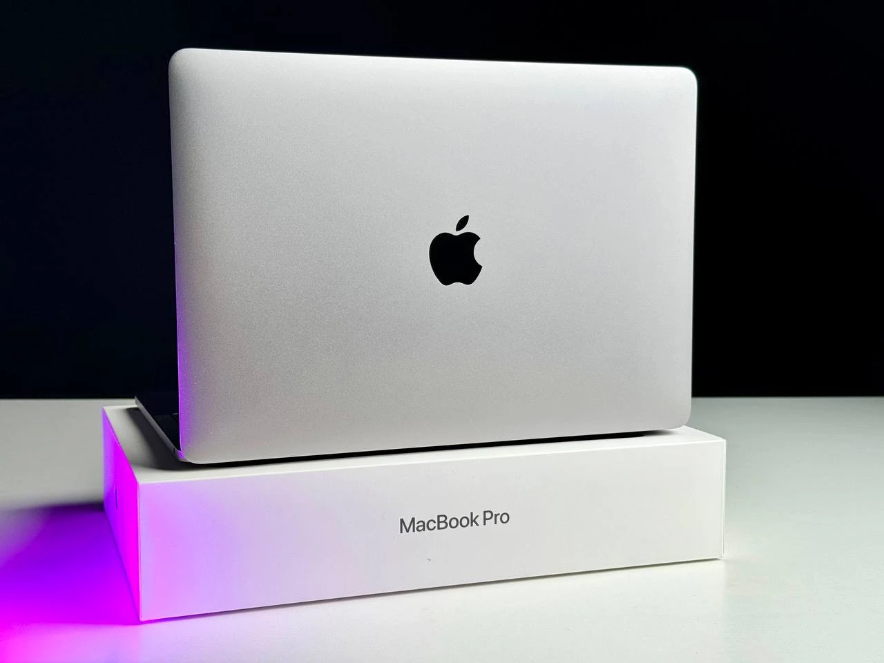 Б/У MacBook Pro 13" Space Gray (Z11C000E4) 2020 - International English - Состояние: хороший | Аккумулятор: 93% | Комплект: полный | Гарантія: 1 мес.