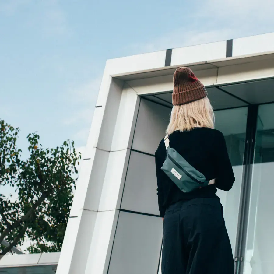 Сумка через плече (бананка) Native Union W.F.A Crossbody Pouch Kraft (CROS-POUCH-KFT)