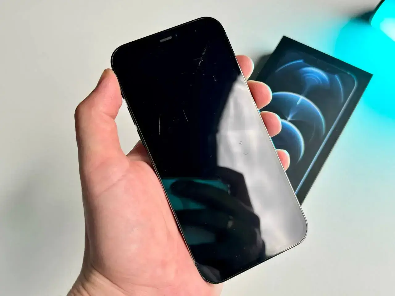 Б/у Apple iPhone 12 Pro 256GB Pacific Blue (MGLW3, MGMT3)🔋84% (Состояние - 7/10, Комплект - полный | гарантия - 1 мес.)