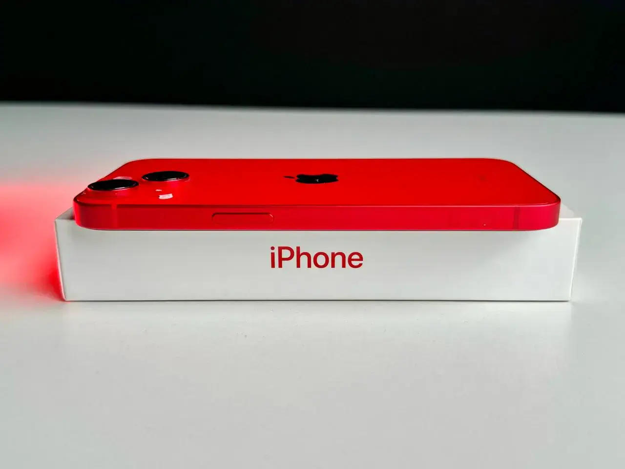 Вживаний Apple iPhone 14 128GB (PRODUCT)RED (MPVA3)🔋95%(Стан - 9.5/10, Комплект - повний | гарантія - 1 міс.)